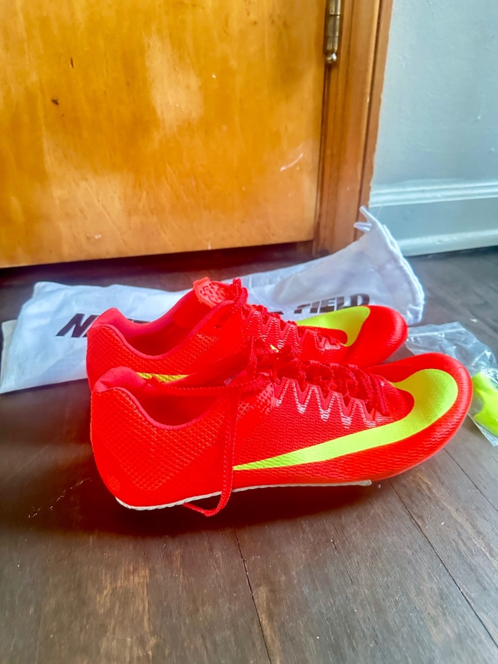 Nike Running Sneakers – Red & Volt Green 💚❤️